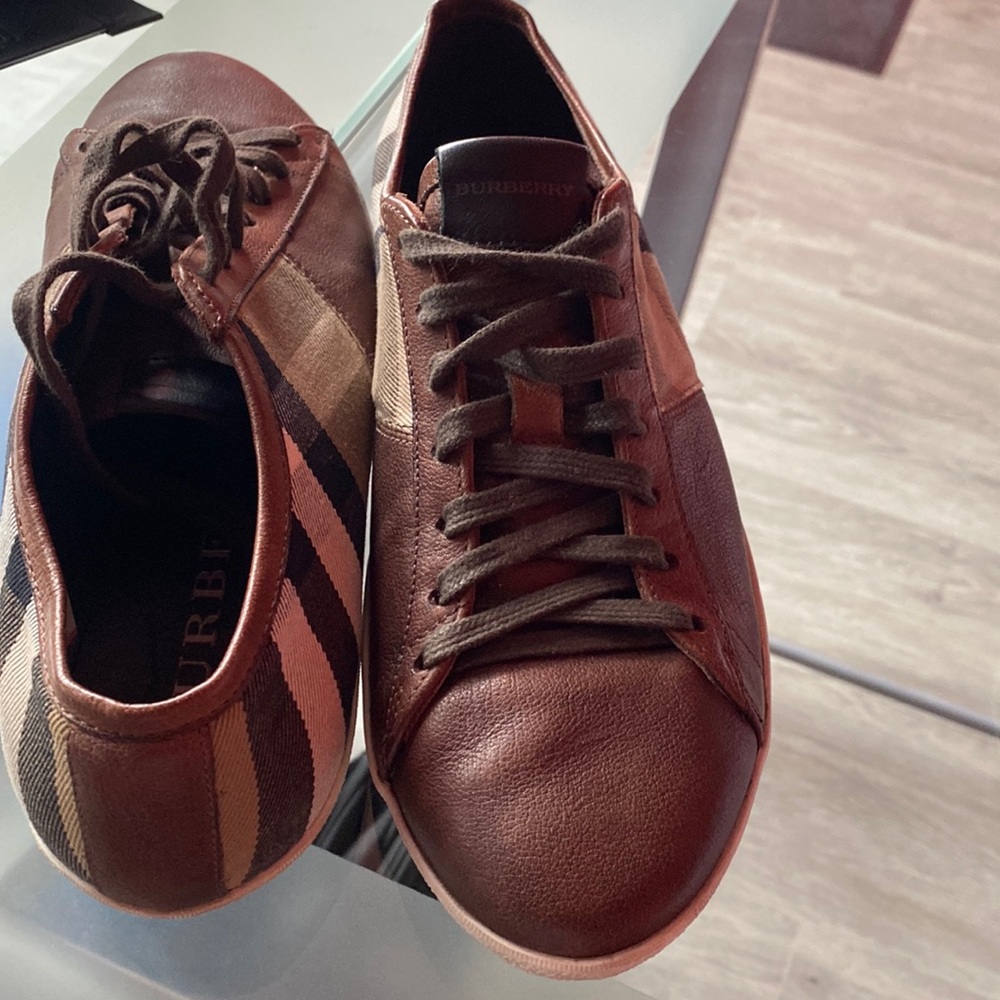 Authentic Burberry ITROCALVIG1ARA Men’s Shoe